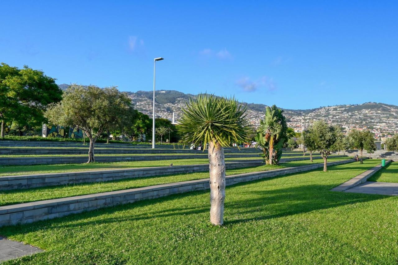 פונשל Colombo Square, A Home In Madeira מראה חיצוני תמונה